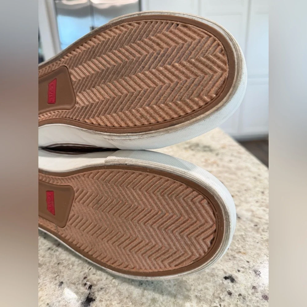 Levi's Men's Charter Brown and White Sneakers “NWOT”